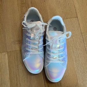 Size 8 Glitter Sneaker